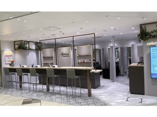 アトリエはるか de prisa manicura シャポー船橋店(千葉県船橋市本町7‐1‐1 シャポー船橋B1F)