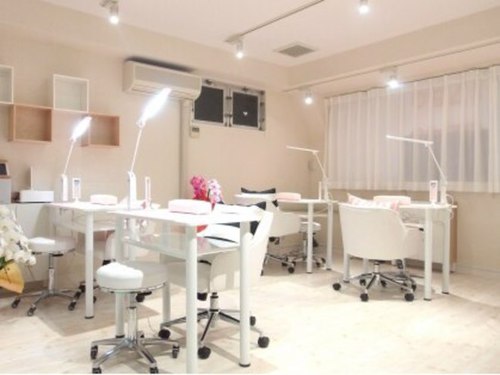 ネイルサロン キアラ(NAILSALON KIARA)(東京都台東区上野5-26-5 サトウビル5F)