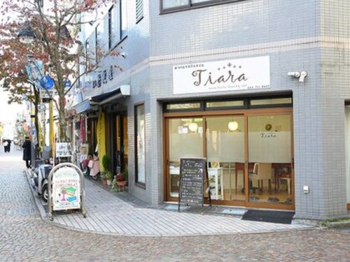 まつげエクステアンドネイルティアラ新丸子店(神奈川県川崎市中原区新丸子町754‐9恩田ビル1F)