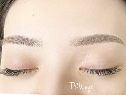 トゥルーネイルアンドアイラッシュ 中洲gate's店(TRU NAIL & EYELASH)(福岡県福岡市博多区中洲3-7-24 ゲイツビル1F)