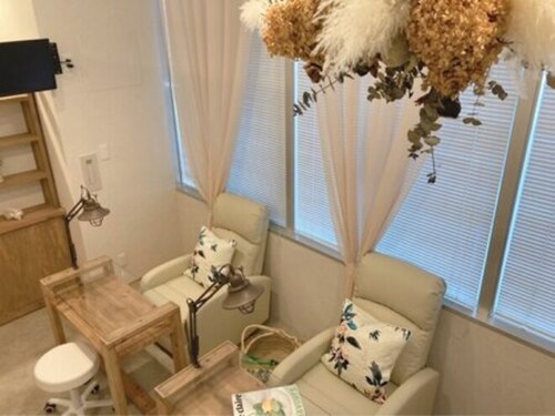 シェアサロン バイ トゥフラップ(by toFlap)(沖縄県那覇市前島3-25-1 1F)