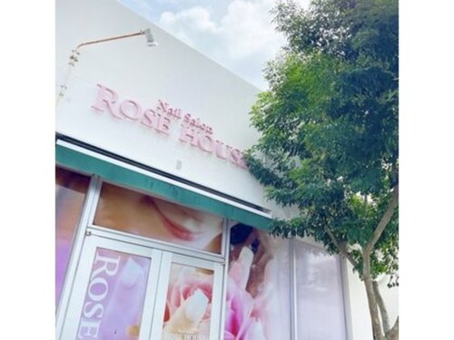 ローズハウス 浦添店(ROSEHOUSE)(沖縄県浦添市伊祖2-21-16 ラ.パティオ1-D)