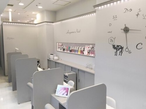 青山ネイル 青山本店(Aoyama Nail)(東京都港区南青山1-1-1新青山ビル東館1F)