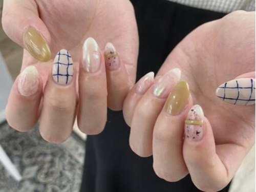 シーズネイル(She's nail)(東京都新宿区西新宿7-9-6寿ビル601)