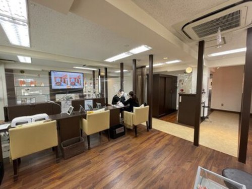 ネイルサロンファストネイルプラス 新宿店(FAST NAIL PLUS)(東京都新宿区新宿3-32-5日原ビル8F)