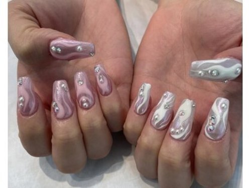 ネイルサロン レクラン(Nail Salon L'ecrin)(東京都新宿区新宿3-11-12永谷テイクエイト10F)