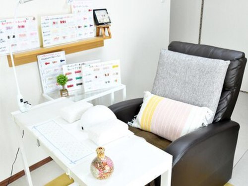 ハピネスネイル(Happiness Nail)(神奈川県横浜市中区不老町1-2-7シャトーレイン横浜909)