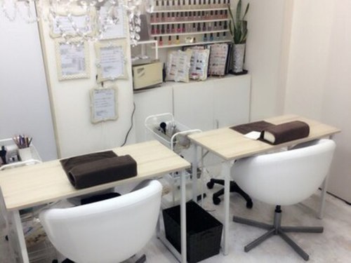 ネイルサロン ヒルズ(nail salon Hills)(神奈川県相模原市南区松が枝町23-3-2A)