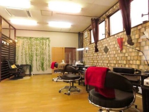 エムズネイルサロン(M's Nail Salon)(静岡県浜松市中区中島3-19-20)