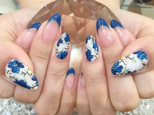 ロココ ラブリヤ ネイル 岡崎店(Rococo Lovelya Nail)(愛知県岡崎市福岡町東後田19-3 ローズガーデン202)