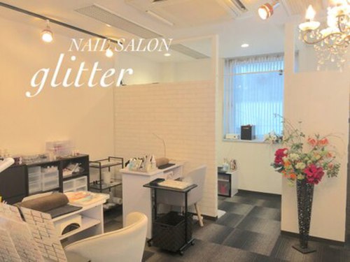 ネイルサロン グリッター(NAIL SALON glitter)(京都府京都市下京区高材木町218 レックスTUBAKIビル3F)