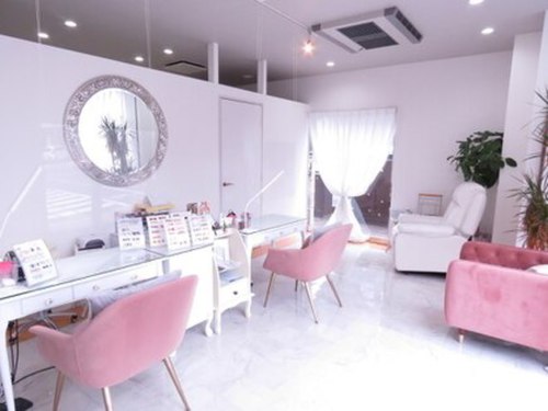 ネイルスタジオ アンビエント 表町店(Nail Studio ambient)(岡山県岡山市北区表町1-7-8 リベール表町 1F)