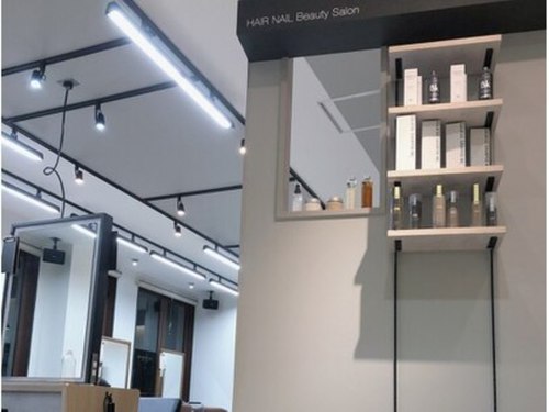 アイコニックネイル 天神店(ICONIQ nail)(福岡県福岡市中央区今泉1-23-8 chieビル2F)